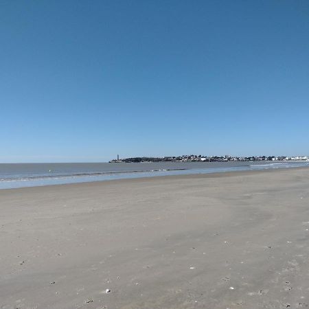 Appartamento Studio proche école de voile et plage Saint-Georges-de-Didonne Esterno foto