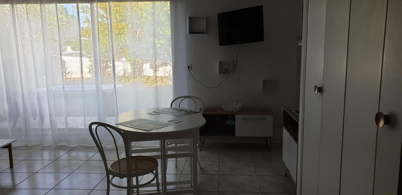 Appartamento Studio proche école de voile et plage Saint-Georges-de-Didonne Esterno foto